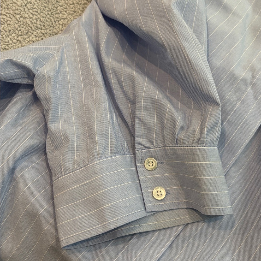 FRAME Ruched Puff Sleeve Shirt in Chambray - Picture 11 of 11